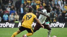 Liverpool siahal na body v dvojnásobnom oslabení. Manchester City prvýkrát okúsil chuť prehry