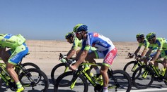 Sagan si prvýkrát v novom drese vybojoval pódium. Takto špurtoval