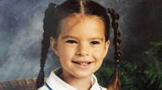 Z tohto chutného dievčatka vyrástla poriadne sexy kosť. Spoznávate ju?