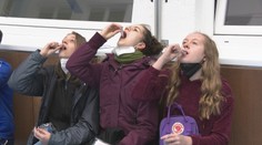 Česko odmieta nasledovať rakúsky lockdown. Každý týždeň budú testovať žiakov aj zamestnancov