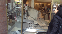 V predajni u Baťu spadol strop, zranil 3 ženy