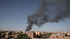 Bojujúce strany v Sudáne sa dohodli na trojdennom prímerí, oznámil Blinken