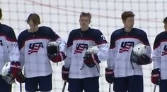 VIDEO: Obrovský trapas. Americkým mladíkom pustili po triumfe slovenskú hymnu