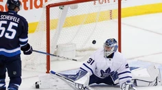 Winnipeg otočil duel s Torontom