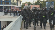 Mimoriadne manévre v Trnave. Polícia má novinku, ktorou ľahšie identifikuje futbalových výtržníkov