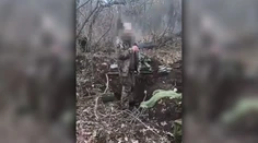 Rusi chladnokrvne zabili ukrajinského zajatca. Video z popravy zverejnili na sociálnej sieti