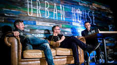 Ako zarobiť milióny na vláčikoch bez podozrivého tendra?