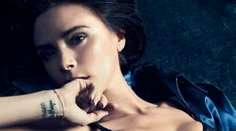 To tu už dávno nebolo! Victoria Beckham sa ukázala len v podprsenke