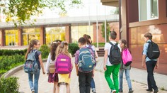 Hodinová veľká prestávka v školách nebude. Na stole je však kompromis