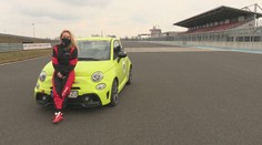 Pretekárka na Fiate jazdí lepšie ako muži. Pod kapotou má 160 koní