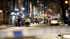 Streľba pred kostolom v Londýne: Dievča (7) bojuje v nemocnici o život