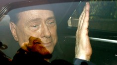 Berlusconi ohlásil svoj návrat do politiky
