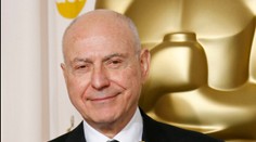 Oscarový herec, producent, režisér a hudobník Alan Arkin zomrel vo veku 89
