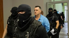 Mikuláš Černák sa tento rok môže dostať na slobodu. Ukázal nám posudky odborníkov o jeho možnej náprave