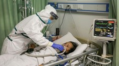 Zákerný koronavírus sa šíri ďalej. Pribudli desiatky mŕtvych a stovky nakazených