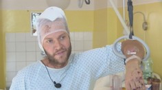 Iba krok ho delil od najhoršieho. Teraz je šťastný, že sa vráti k maličkej dcérke