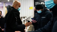 Tréner so zdravým rozumom. Guardiola je za povinné nosenie rúšok na verejnosti