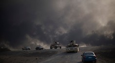 Ofenzívu voči Rakke podporia stovky príslušníkov námornej pechoty USA