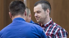 Dajte nám ho! Žiadajú si väzni Petra Kramného