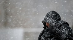 SHMÚ vydal výstrahu 1. stupňa pred následkami sneženia. Platí pre tieto okresy