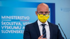 B. Gröhling vyzval učiteľov aj žiakov, aby sa pred nástupom do škôl otestovali