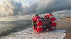 Na podomácky vyrobenom bežeckom kolese chcel prekonať Atlantik, muža zatkla polícia