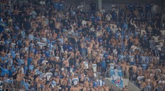 VIDEO: Časť fanúšikov Slovana pískala počas minúty ticha za zosnulú kráľovnú pred zápasom EKL