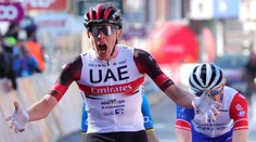 VIDEO: Pogačar po dramatickom šprinte ovládol Liege-Bastogne-Liege pred Alaphilippeom