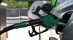 Benzín opäť zdražel. Cena nafty však znepokojuje viac
