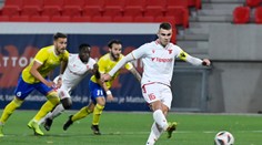 V zápase Barcelony skolaboval fanúšik a duel prerušili. Jakub Kadák zaznamenal prvý gól vo Švajčiarsku