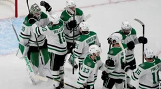 Dallas vyhral vo Vegas 4:2 a zostal v hre, hrdinom dvojgólový Dellandrea