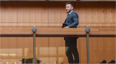 Prečo Kotlárovi rastie moc? Búri sa proti nemu Hlas aj odborníci, Ficovi jeho konšpirácie vyhovujú