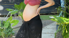 A je to oficiálne! Modelka viac tehotenstvo neskrýva