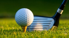 Len šesťročné dievča zomrelo po tom, ako ho otec trafil golfovou loptičkou