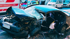 Tragédia na juhu Slovenska. Vodič (†69) po zrážke s kamiónom zomrel počas prevozu do nemocnice