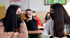 V košických školách sa situácia zo dňa na deň rapídne zhoršuje. V karanténe je už 800 žiakov