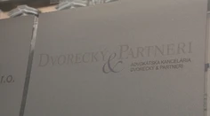 Vojna s advokátmi pokračuje. MH Manažment podal žalobu na ďalšiu advokátsku kanceláriu