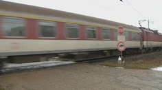 Na Slovensku máme desiatky nebezpečných železničných priecestí. Jedno je obzvlášť nešťastné