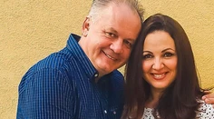 Andrej Kiska sa stane päťnásobným otcom. Ukázal manželkino rastúce bruško