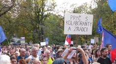 Pred ruskou ambasádou v Prahe protestovali stovky ľudí proti expanzívnej politike Kremľa