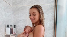Známa influencerka nahá v sprche s bábätkom: Úchylné komentáre nemali hranice
