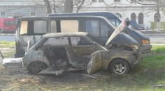 V Prahe zhorelo auto. Vo vnútri čakal na hasičov hrôzostrašný nález