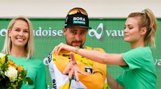 Okolo Švajčiarska: Sagan opäť na pódiu a udržal žltý dres, v 5. etape ho zdolal iba Viviani