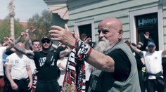 Doma u prezidenta či Ristovski na gitare. Siedmy diel aj o fanúšikovi, ktorý poslal stávku do nebies