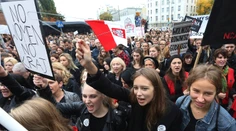 Poľský parlament odmietol prísnejší zákon o interrupciách