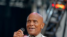 Zomrel spevák Harry Belafonte. Pri jeho najväčšom hite naskočí husia koža aj tým mladším