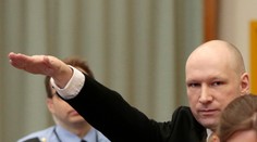 Breivik pred súdom povedal, že vo väzení ho drží nažive iba nacizmus a Hitler
