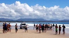 V obľúbenej turistickej destináciii žralok smrteľne zranil surfera