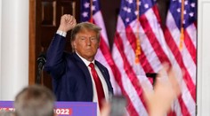 Trump označil svoje obvinenie za ohavné zneužitie moci