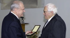Slovensko prišlo o jednu z najväčších divadelných legiend. Zomrel Andrej Mojžiš († 94)